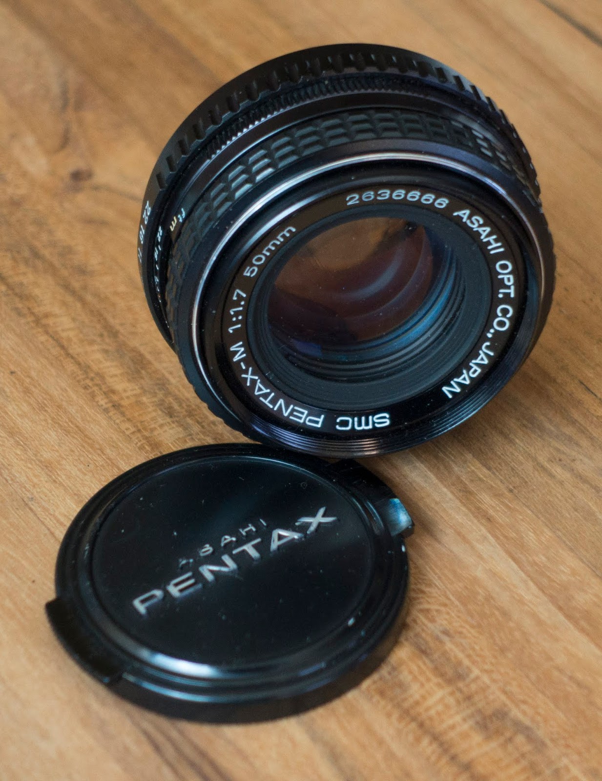 パーティを彩るご馳走や SMC PENTAX-M ペンタックス 1:1.7 50mm